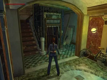 Lara Croft Tomb Raider - The Angel of Darkness (Korea) screen shot game playing